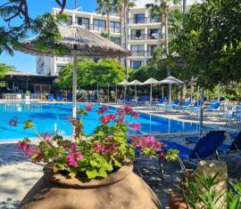 Veronica Hotel swim camp photo 5